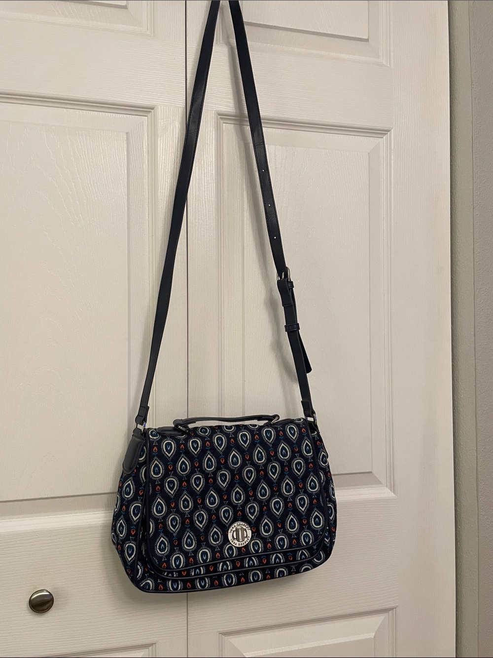 Vera Bradley MARRAKECH MOTIFS Quilted Crossbody or Shoulder Bag Turn-lock Clasp